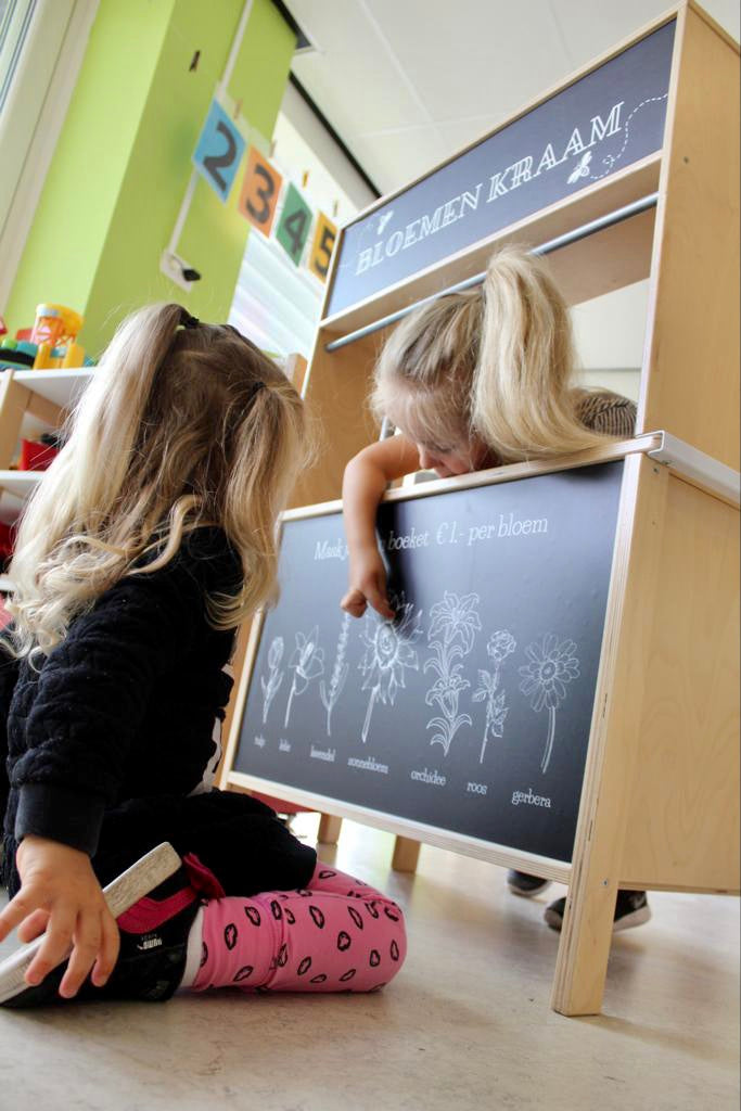 de leukste manier om je speelhoek te pimpen!
Voeg bloemen, blaadjes en vrolijke details toe aan jouw kinderkeuken met deze unieke sticker set.