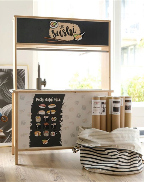 Geef je IKEA Duktig een vrolijke update en laat kinderen genieten van hun eigen creatieve sushi bar.