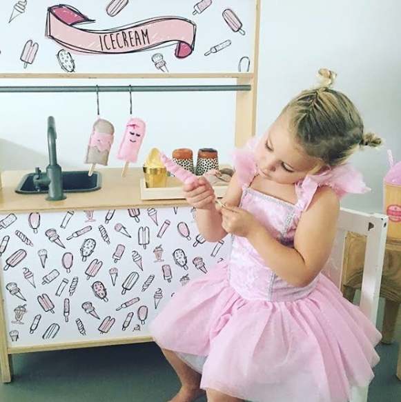 achterkant ikea duktig sticker