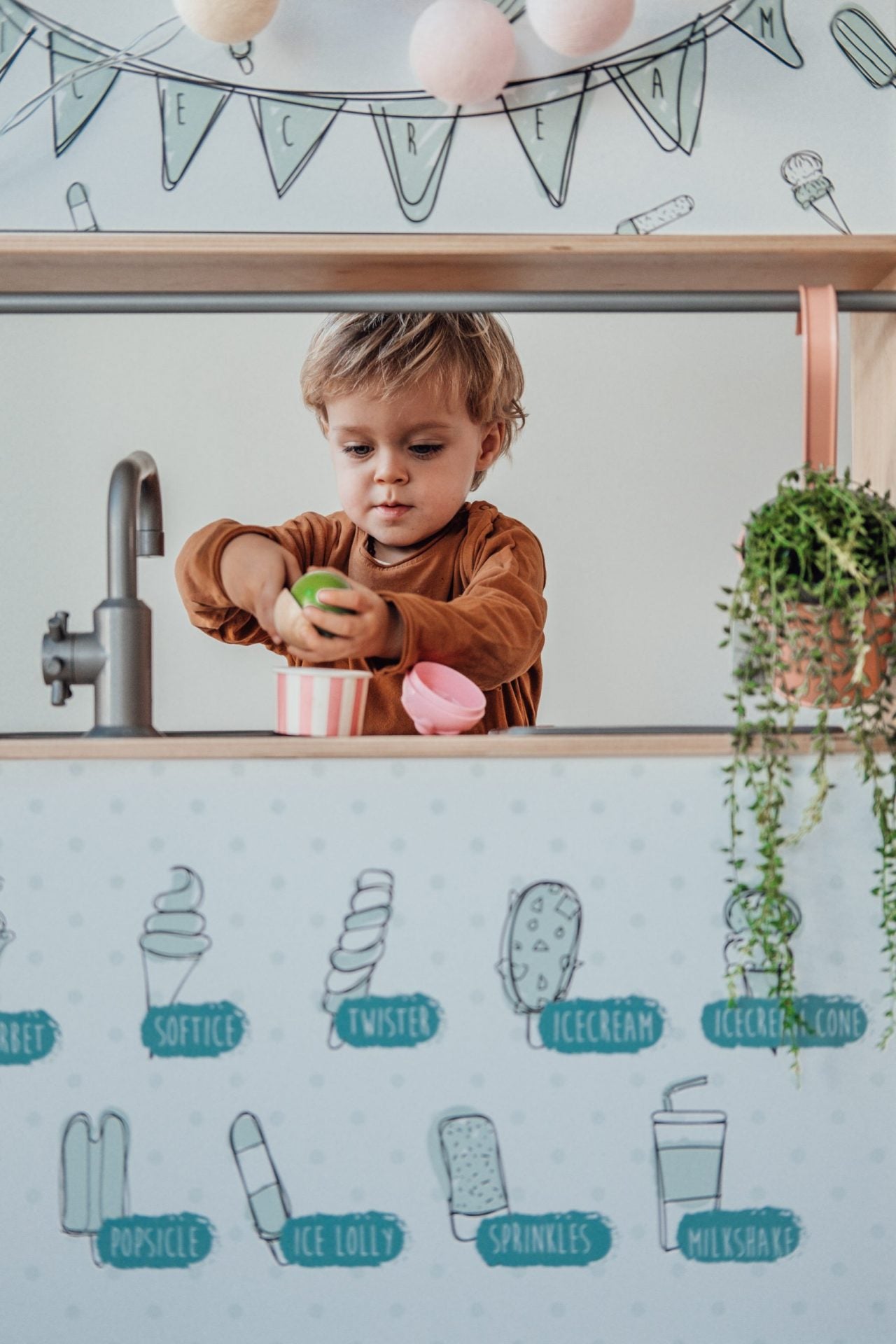 achterkant ikea duktig sticker