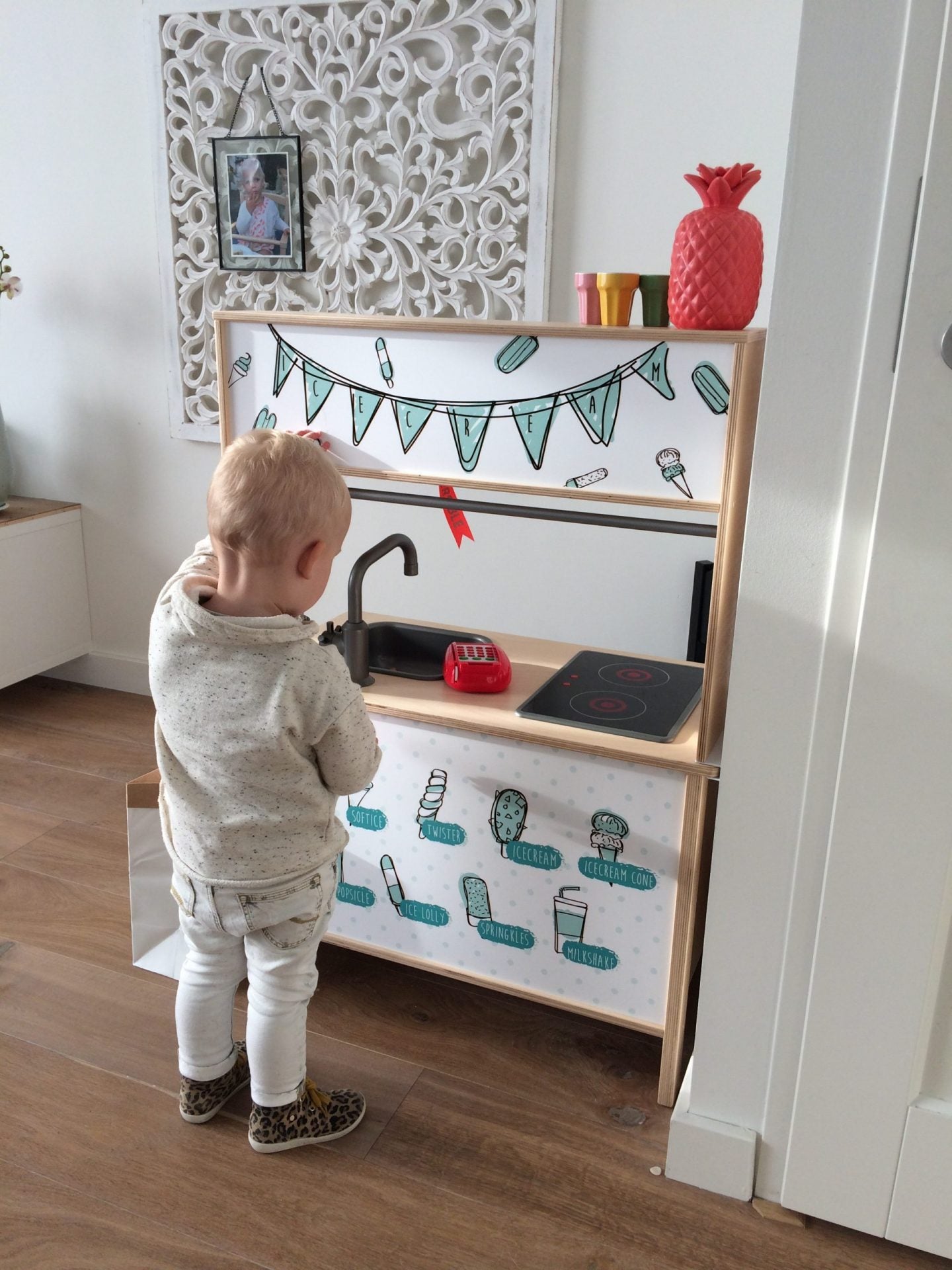 achterkant ikea duktig sticker